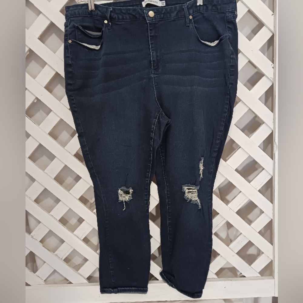 Just fabulous women's distressed jeans size 22